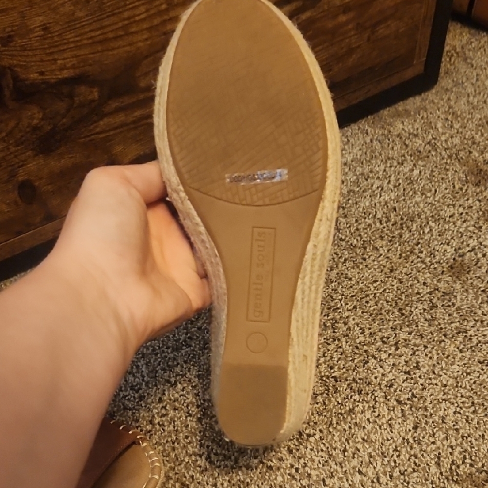 Gentle Souls Brown Suede Wedge Sandals Casual - Picture 7 of 7